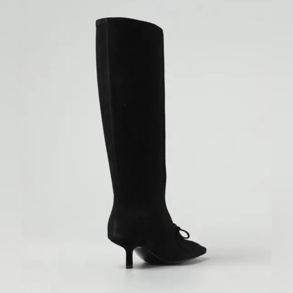Burberry Storm 50mm suede boots in black NWT - Picture 3 of 12